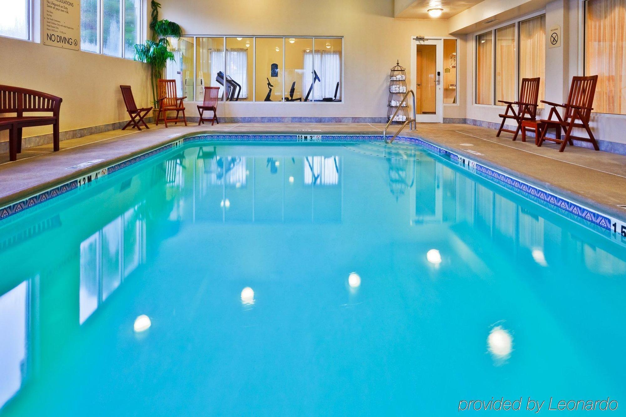 Express & Chattanooga - By Ihg Hotel 2*