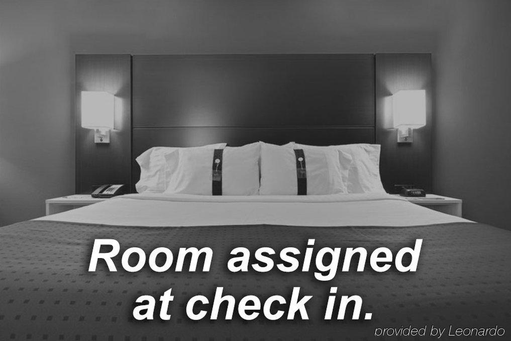 Express & Chattanooga - By Ihg Hotel 2*